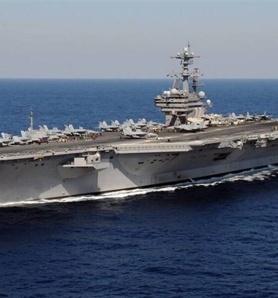 فوری / بزرگ‌ترین ناو هواپیمابر جهان به خاورمیانه رسید
