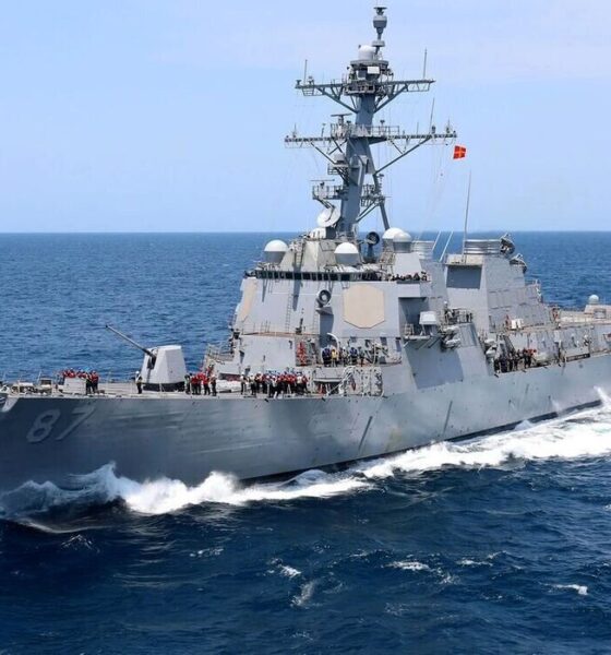 فوری / رهگیری کشتی ایرانی توسط ناوشکن موشک‌انداز آمریکا