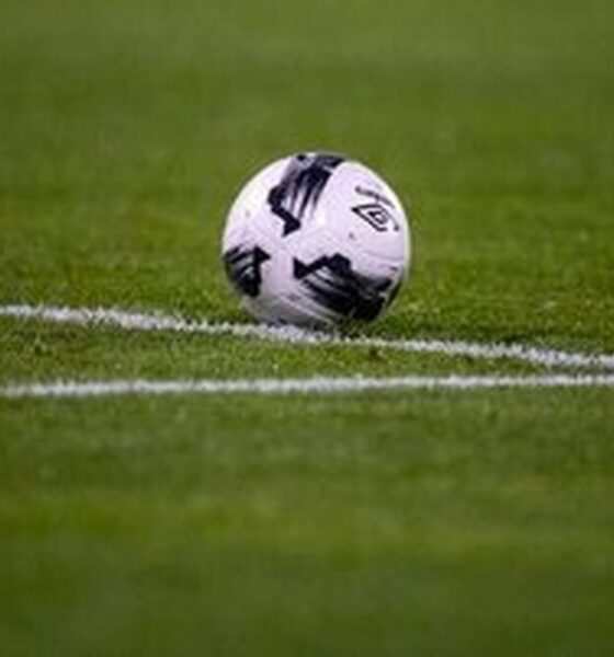 فوری / فوتبالیست معروف در درگیری خیابانی کشته شد