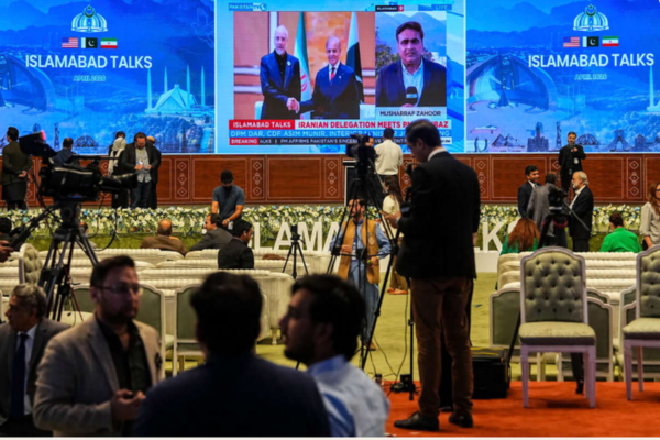 فوری| مذاکرات مستقیم ایران و آمریکا تعلیق شد/ ماجرا چیست؟