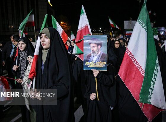 مردم ایران اسلامی و پایداری بی پیشینه