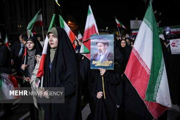 مردم ایران اسلامی و پایداری بی‌پیشینه