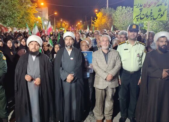 مردم بهاباد تا پای جان برای ایران