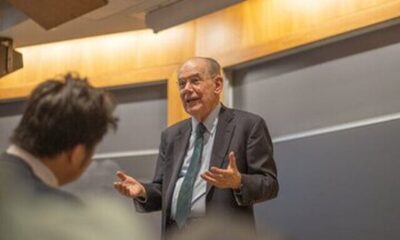 مرشایمر چه می‌گوید؟ / آیا گزینه نظامی آمریکا در برابر ایران بی‌نتیجه است؟