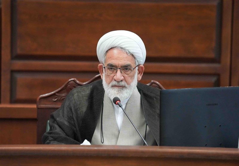 منتظری: شرایط ویژه کشور در ایام کنونی نباید منجر به تأخیر در امور شود