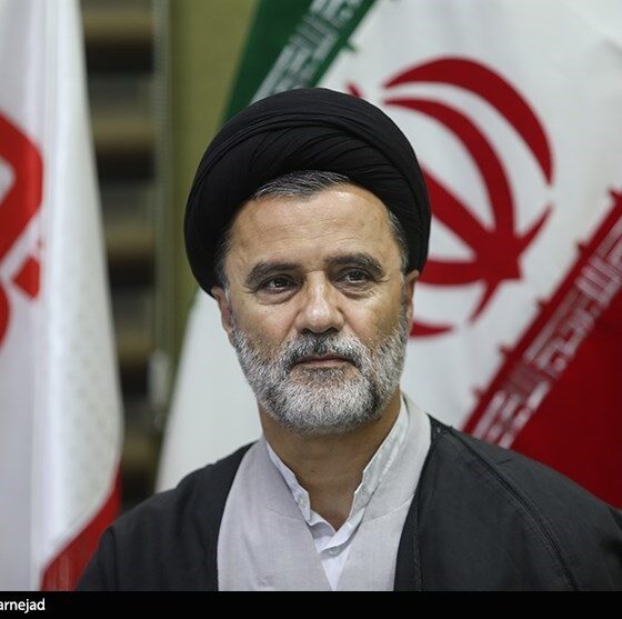 نبویان: کنترل تنگه هرمز ‌از دست نمی‌رود/محاصره دریایی عملاً شکست خورد