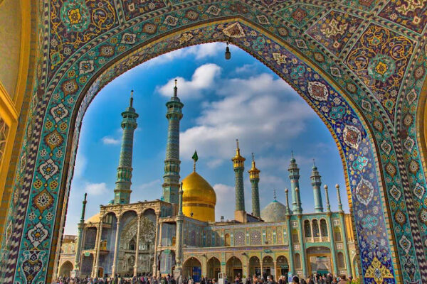 هجرت حضرت معصومه(س) به ایران،تمدن ساز بود/«عفاف» و حضور موثر اجتماعی