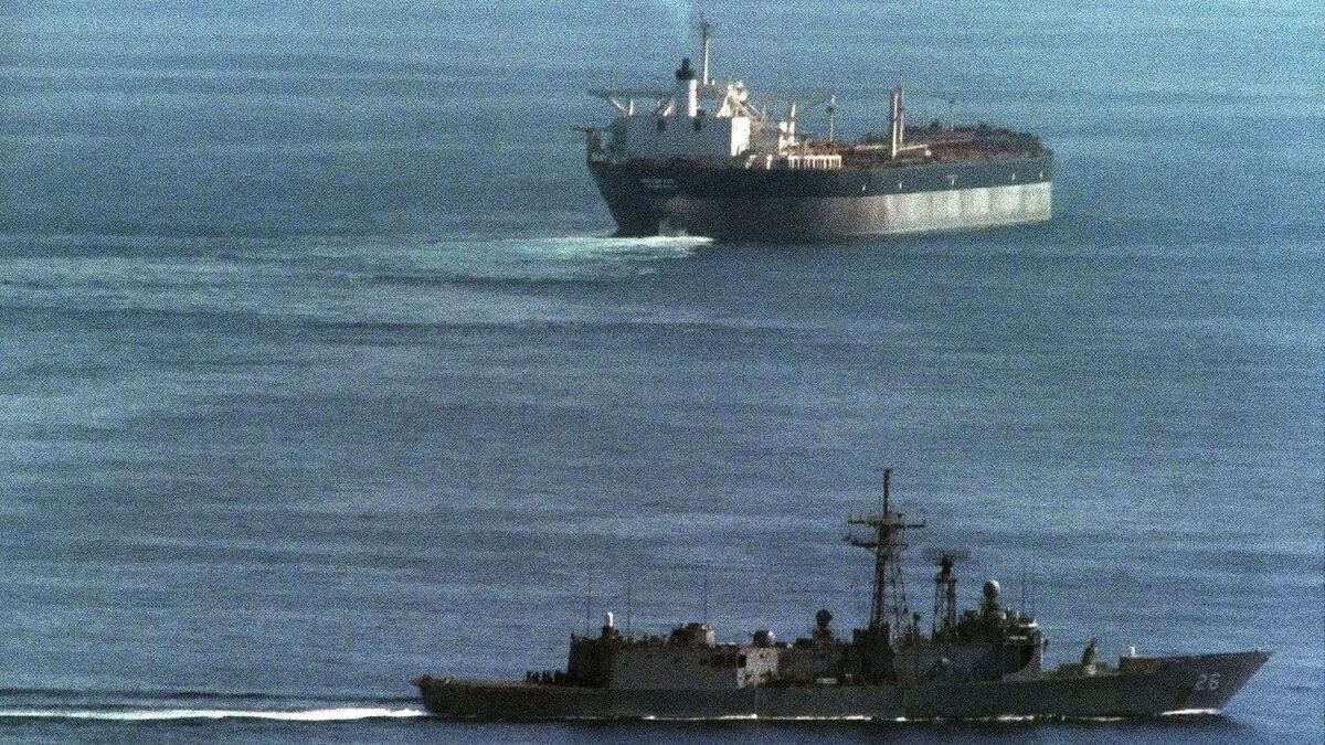 هشدار کمیسیون امنیت ملی مجلس درمورد تنگه هرمز