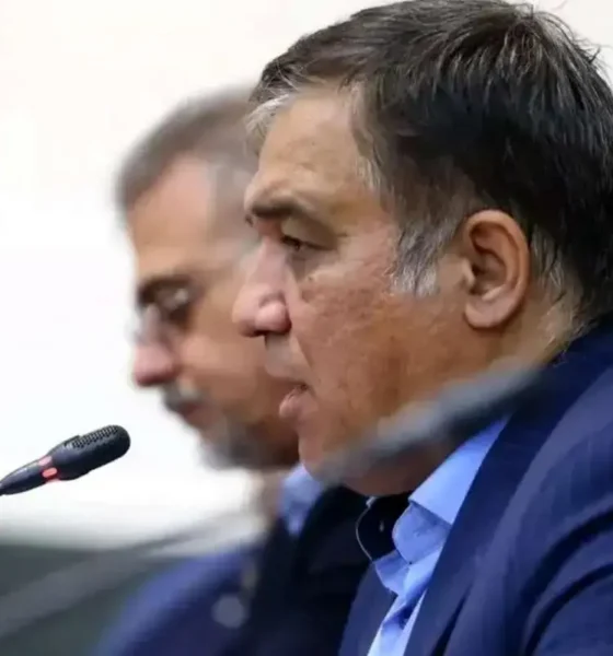 واکنش تاجرنیا به شایعات عدم تیمداری هلدینگ