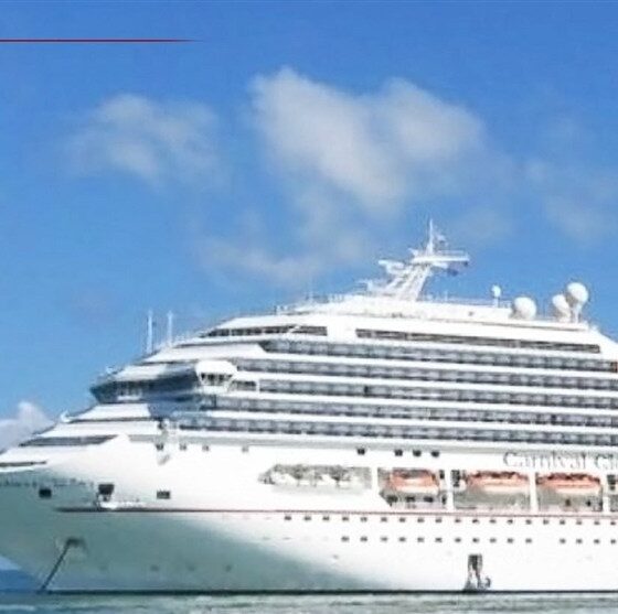 ورود نخستین کشتی کروز به چرخه گردشگری دریایی شمال کشور