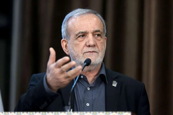 پزشکیان: محاصره دریایی در امتداد عملیات نظامی است؛ تداوم این رویکرد غیر قابل تحمل است