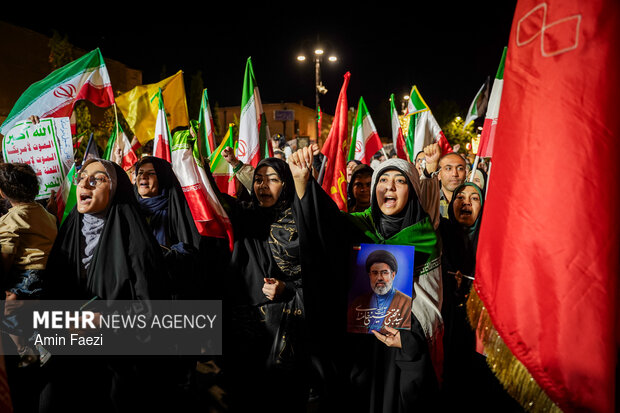 پنجاه و هشتمین شب تجمع مردم دیار شهید همت در نهضت خیابان