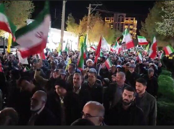 پنجاه و چهارمین شب تجمع مردم ولایتمدار شهرکرد