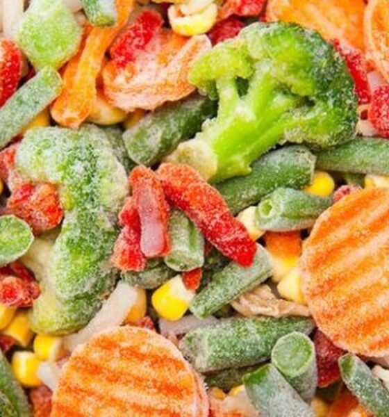 کدام مواد غذایی را نباید در فریزر گذاشت؟