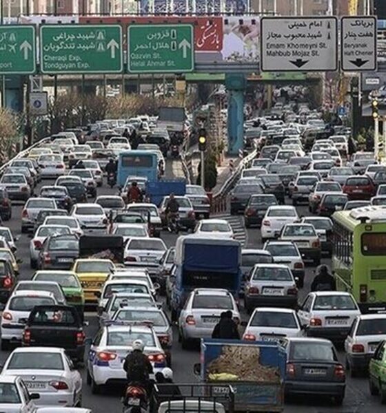 آخرین وضعیت ترافیکی و جوی محورهای مواصلاتی کشور / ترافیک سنگین در ورودی های تهران گزارش شده است