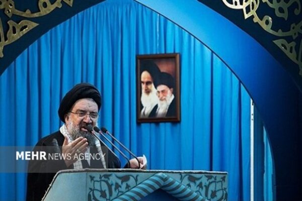 آیت الله خاتمی: دشمن در مذاکرات به دنبال تسلیم ملت ایران است آیت الله خاتمی: دشمن در مذاکرات به دنبال تسلیم ملت ایران است