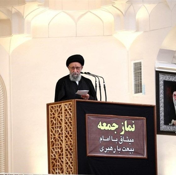 اختلاف‌‌افکنی در میان جامعه حرام است