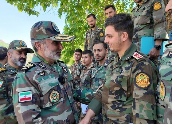 امیر جهانشاهی: اقتدار نیروهای مسلح موجب به زانو درآمدن دشمن شد