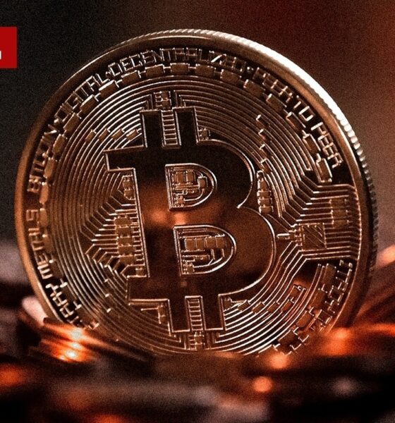 بیت‌کوین از جمع ۱۰ دارایی برتر کنار رفت / خریدار‌ها در تله سقوط