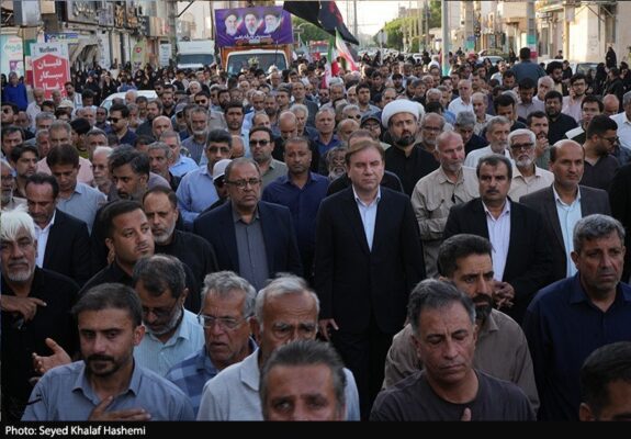 تشییع پیکر مطهر بانوی شهیده جنگ تحمیلی سوم در بوشهر