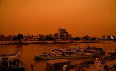 تصاویر آخرالزمانی از آسمان سرخ در بغداد+ عکس