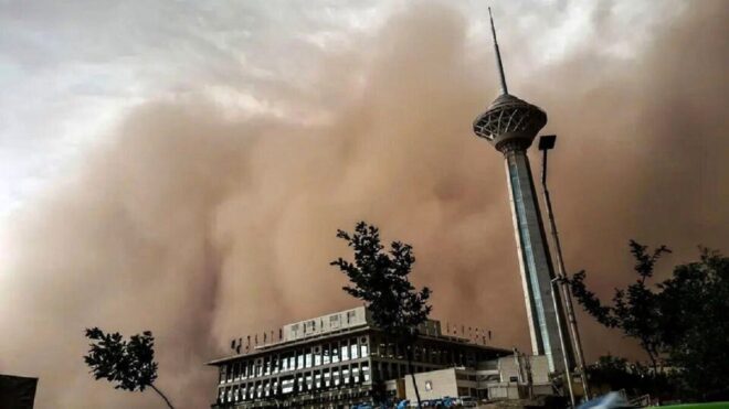 تهرانی‌ها در خانه بمانند/ تداوم باد شدید و رگبار در پایتخت