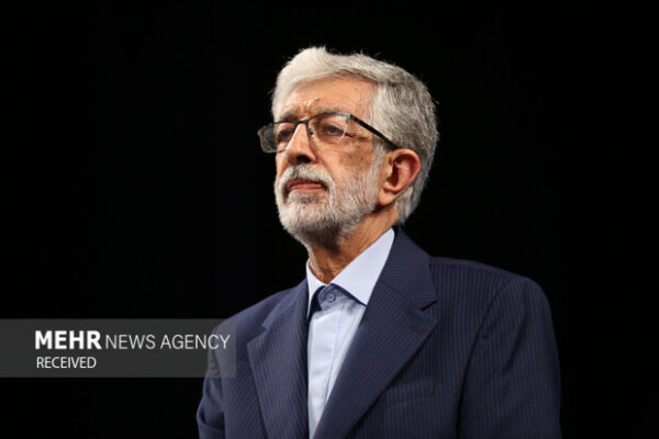 حداد عادل: رهبر انقلاب نگران هستند که بعضیها قدر حضور مردم را ندانند حداد عادل: رهبر انقلاب نگران هستند که بعضیها قدر حضور مردم را ندانند
