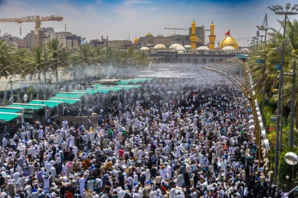 حضور گسترده زائران در کربلای معلی همزمان با روز عرفه و عید قربان حضور گسترده زائران در کربلای معلی همزمان با روز عرفه و عید قربان