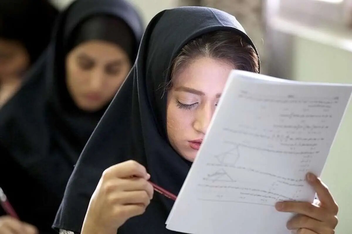 دانشآموزان از تعطیلی مدارس خوشحال هستند/ تبدیل مدرسه به ابزاری برای «طبقاتی کردن جامعه» دانشآموزان از تعطیلی مدارس خوشحال هستند چراکه جذابیت ندارد/ تبدیل مدرسه به ابزاری برای «طبقاتی کردن جامعه»