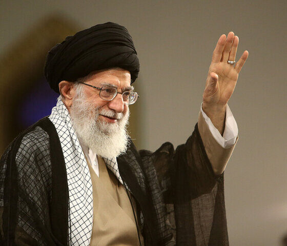 دعوت علمای عراق از حجاج خانه خدا برای انجام حج به نیت رهبر شهید