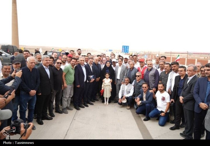 روایتی میدانی از سفر وزیر راه و شهرسازی به قم؛ سازندگی ادامه دارد