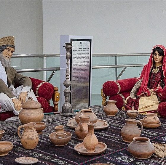 رونمایی از 88 شئ تاریخی توقیفی 4000 ساله در موزه جنوب شرق