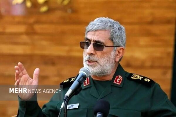 سردار قاآنی: مقاومت در قلب غزه قهرمان زنده است سردار قاآنی: مقاومت در قلب غزه قهرمان زنده است