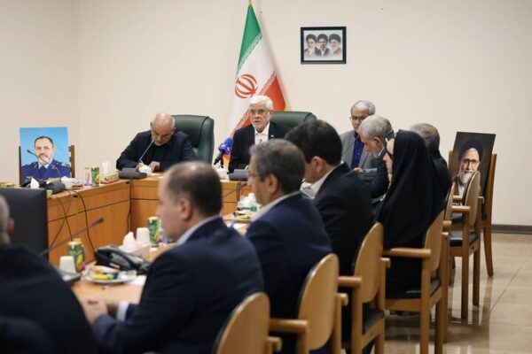 عارف: انسجام ملی، پروژه دوقطبی‌سازی دشمن را شکست داد