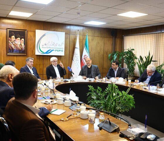 عارف: باید برنامه‌ریزی‌ها با موقعیت ابرقدرتی ایران در جهان تدوین شود