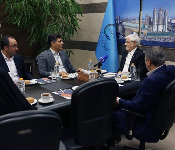 عارف: دولت به دنبال ایجاد آرامش شغلی برای نیروهای شرکتی است