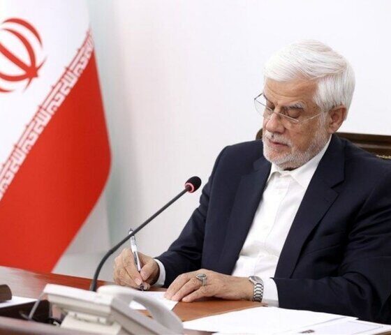 عارف: وظیفه ملی ما ادامه مسیر خدمت صادقانه برای سربلندی ایران است