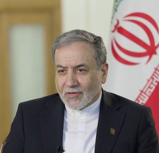 عراقچی: ما ایرانیان هرگز در برابر هیچ فشار یا تهدیدی سر خم نمی‌کنیم
