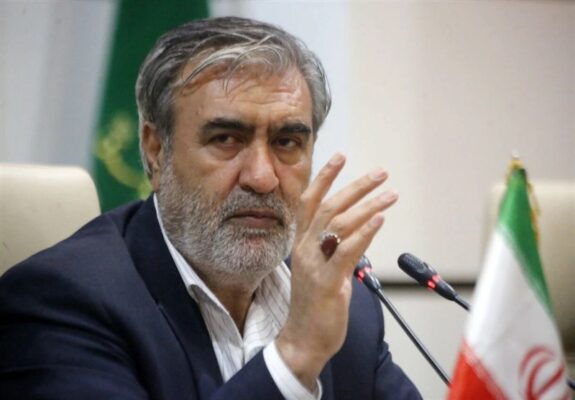 عزیزی: امنیت دشمنان را در هر کجای جهان سلب میکنیم عزیزی: امنیت دشمنان را در هر کجای جهان سلب میکنیم