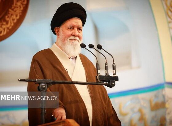علم الهدی: گران فروشان پیاده نظام آمریکا در داخل کشور هستند
