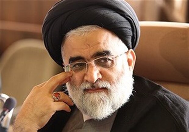 علمالهدی: رسانهها از «مردمی بودن» امام جواد(ع) الگو بگیرند امام جواد(ع)تنها با علما گفتگو نمی کرد/سیره ارتباطی جامع با عموم مردم