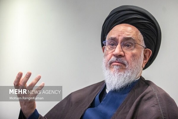 ملاصدرا ساختار فلسفی خود را بر هماهنگی میان عقل، کشف و دین بنا کرد ملاصدرا ساختار فلسفی خود را بر هماهنگی میان عقل، کشف و دین بنا کرد