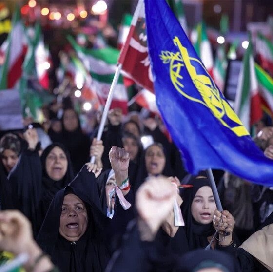 ملت ایران از حق غنی‌سازی و مطالبات راهبردی عقب‌نشینی نمی‌کند