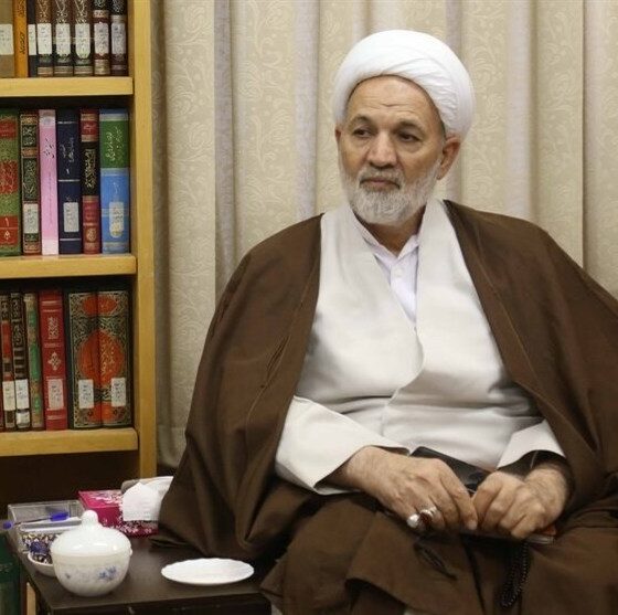 ملت ایران هیچ‌گاه در برابر دشمن تسلیم نخواهند شد