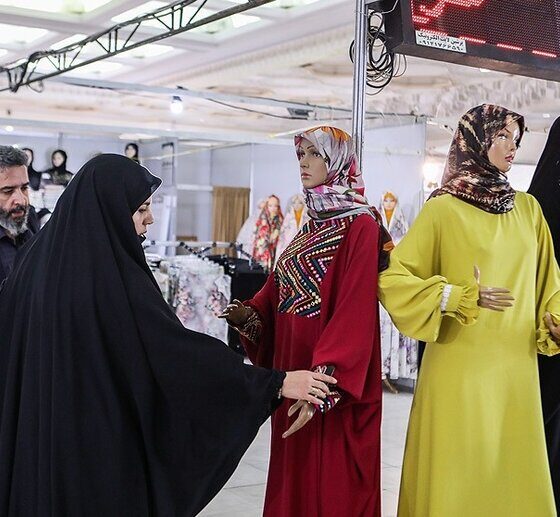 نقش آفرینی دانشجویان در طراحی پوشاک ایرانی اسلامی