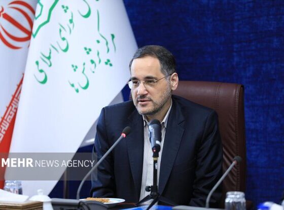نگاهداری: دشمن بیشتر از تصرف خاک به تصرف ذهن‌ها فکر می‌کند