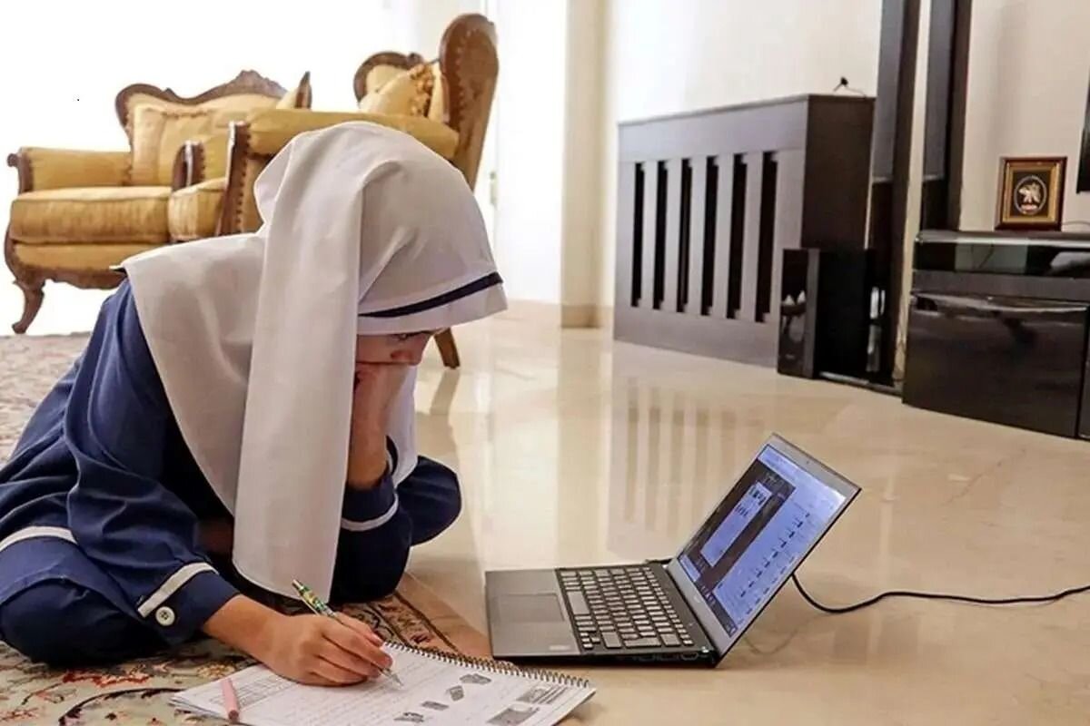 هشدار درباره عادیسازی تعطیلی مدارس؛ ۸۰ درصد آموزش مجازی عملا تعطیل است/ دانشآموز اغلب خواب است/چرا دولت از آموزش غیرحضوری استقبال میکند؟ هشدار درباره عادیسازی تعطیلی مدارس؛ ۸۰ درصد آموزش مجازی عملا تعطیل است/ دانشآموز اغلب خواب است/چرا دولت از آموزش غیرحضوری استقبال میکند؟
