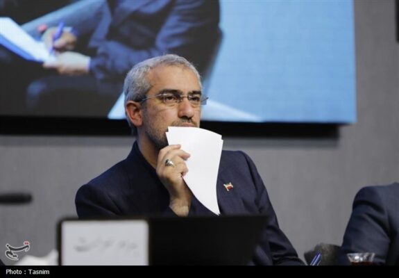 وزیر اقتصاد وعده داد؛شخصاً پیگیر جبران خسارت واحدهای تولیدی اصفهانم!
