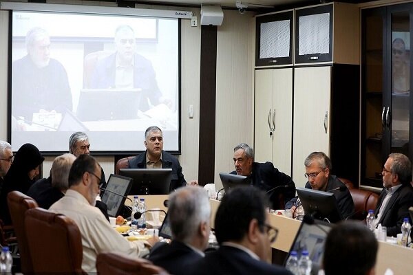وزیر نفت: تنگه هرمز به ابزار قدرت موثر ایران تبدیل شده است