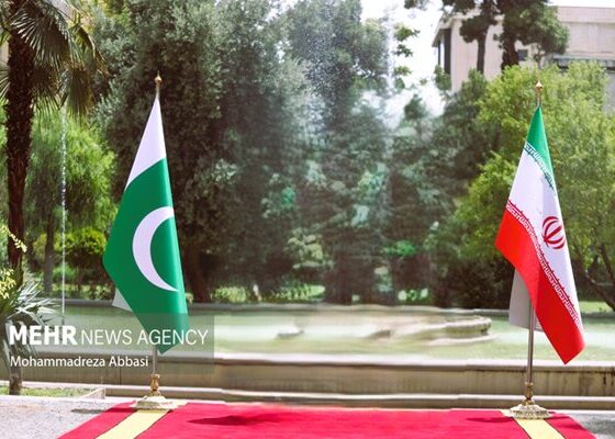 وزیر کشور پاکستان ۹۰ دقیقه با رئیس جمهور جلسه داشت